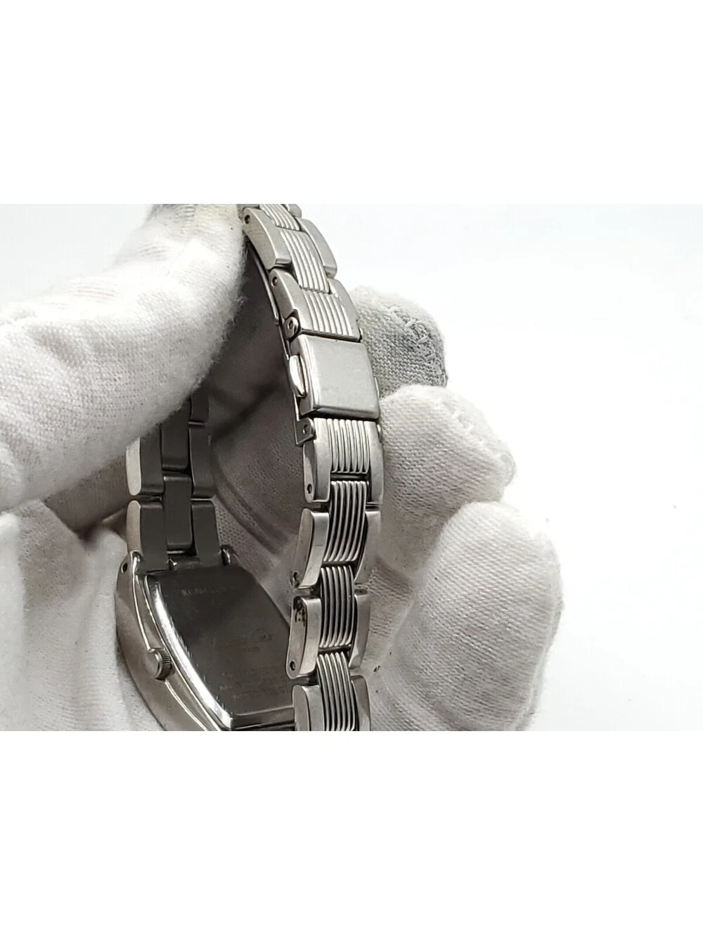 Kenneth Cole Quartz Womens Watch New Battery Silver Tone 22mm